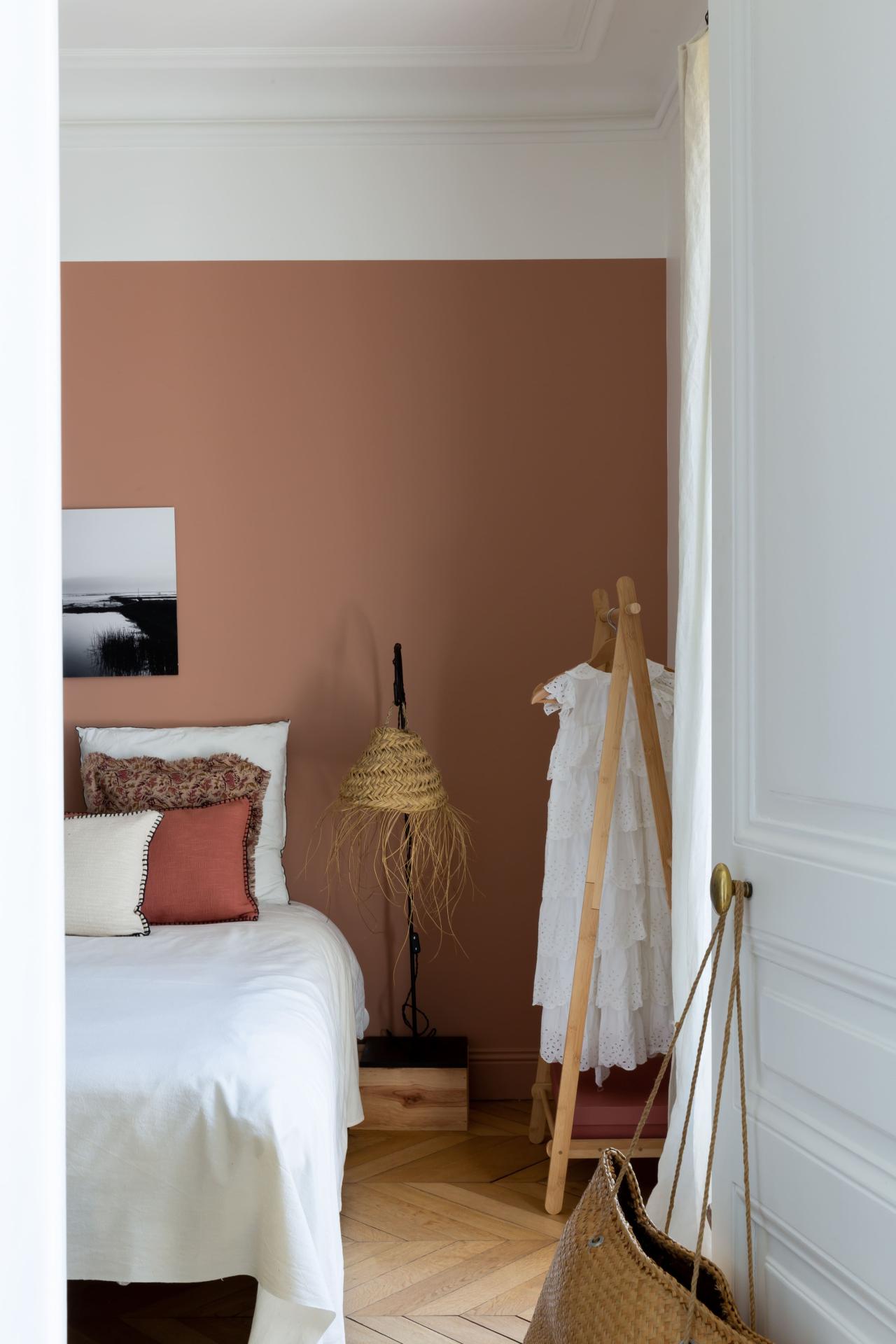 Two-tone pink bedroom