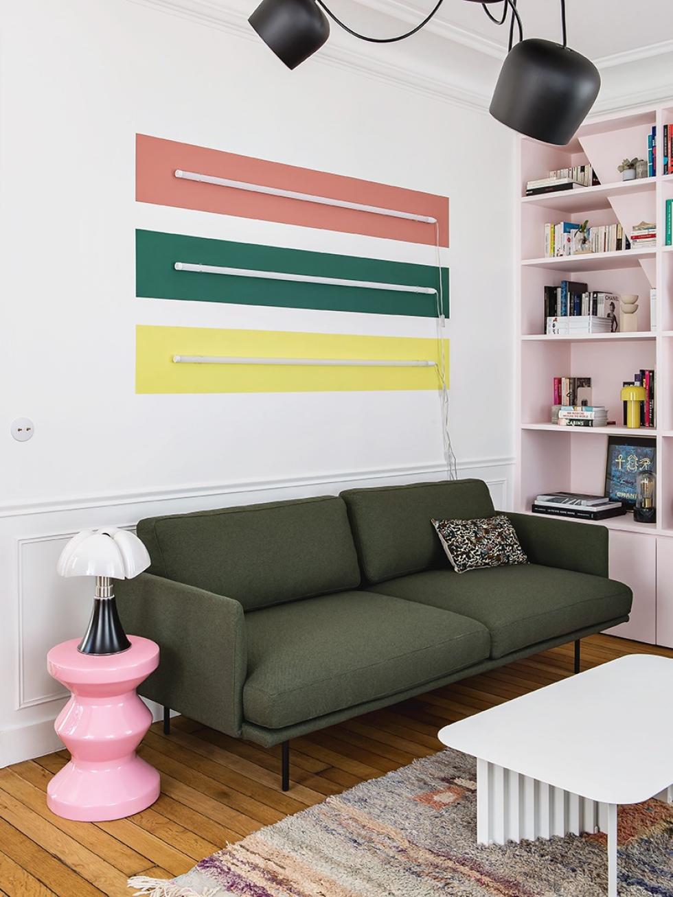 Das Wohnzimmer von Lucie Socrate - ⓒ Hervé Goluza für Plum Living