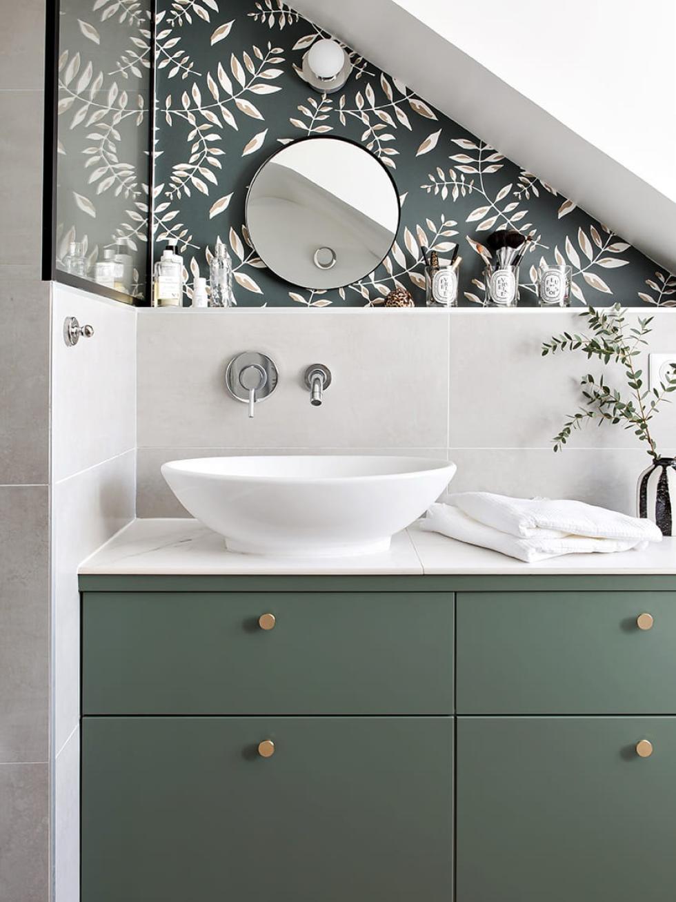 Bathroom in Green 03 - Vert de gris