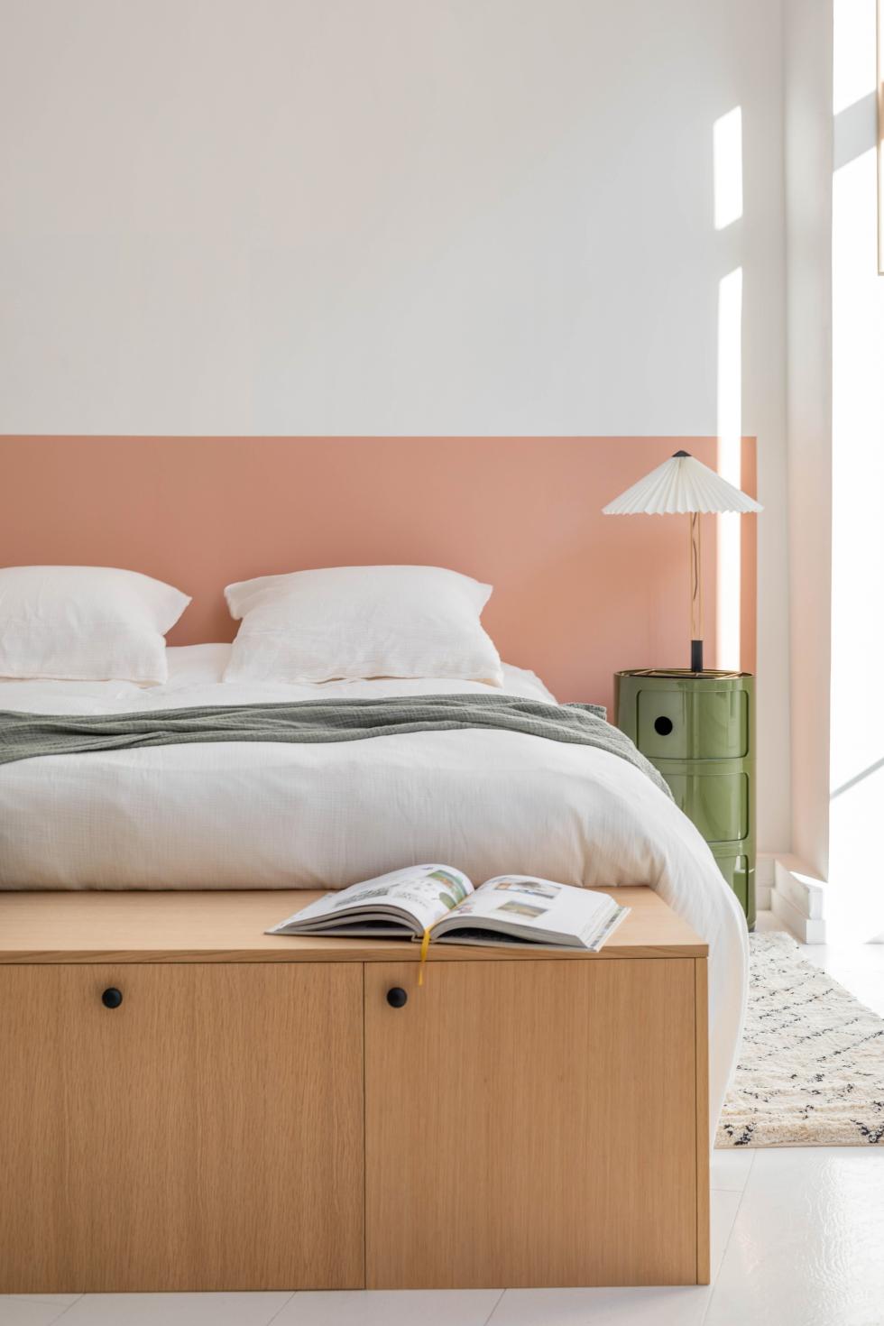 Design von Plum Living Studio mit unserer Farbe “Rot 03 - Blush” - ⓒ Hervé Goluza für Plum Living.