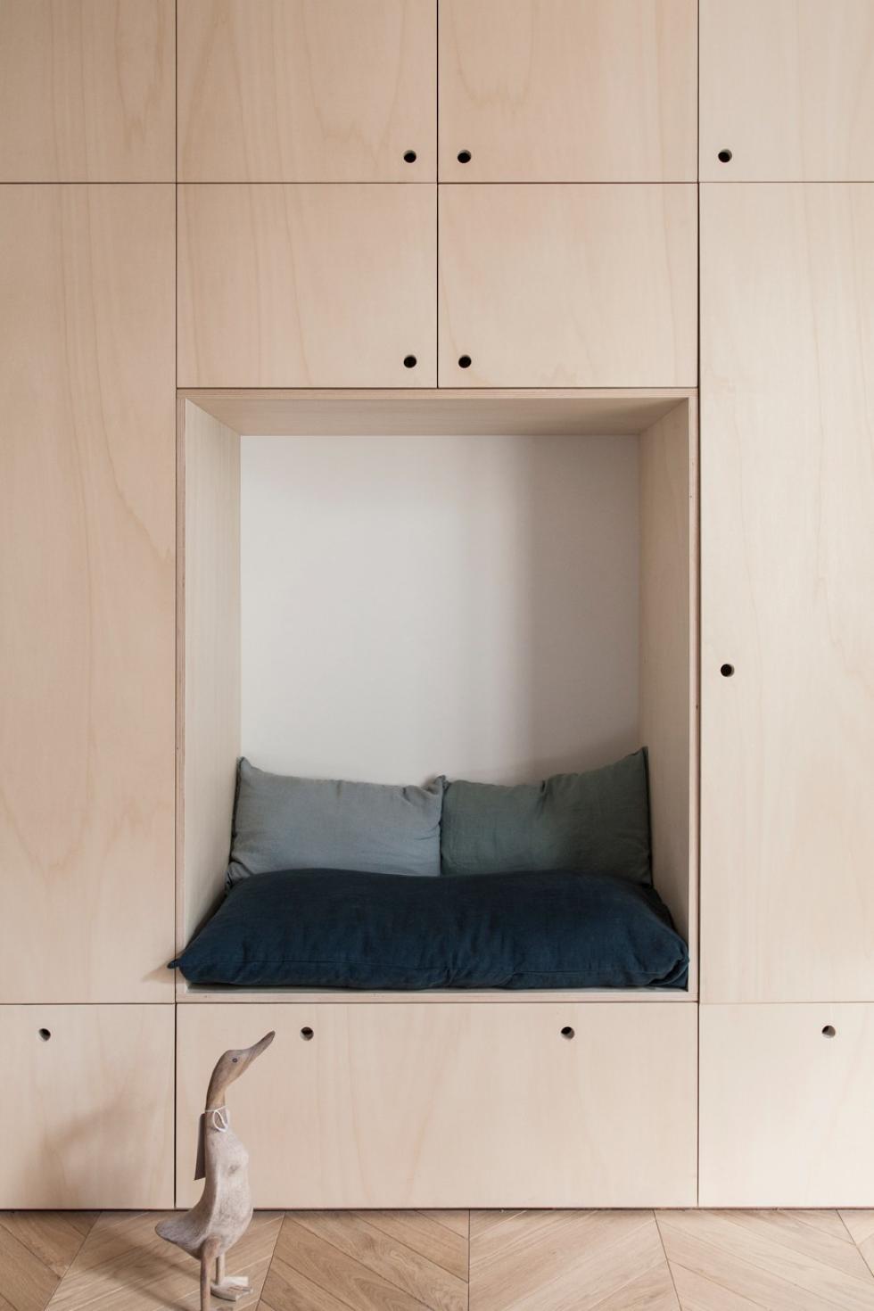 Kid's plywood wardrobe
