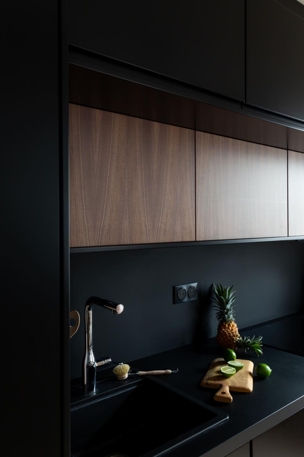 Kitchen in Grey 03 - Asphalte