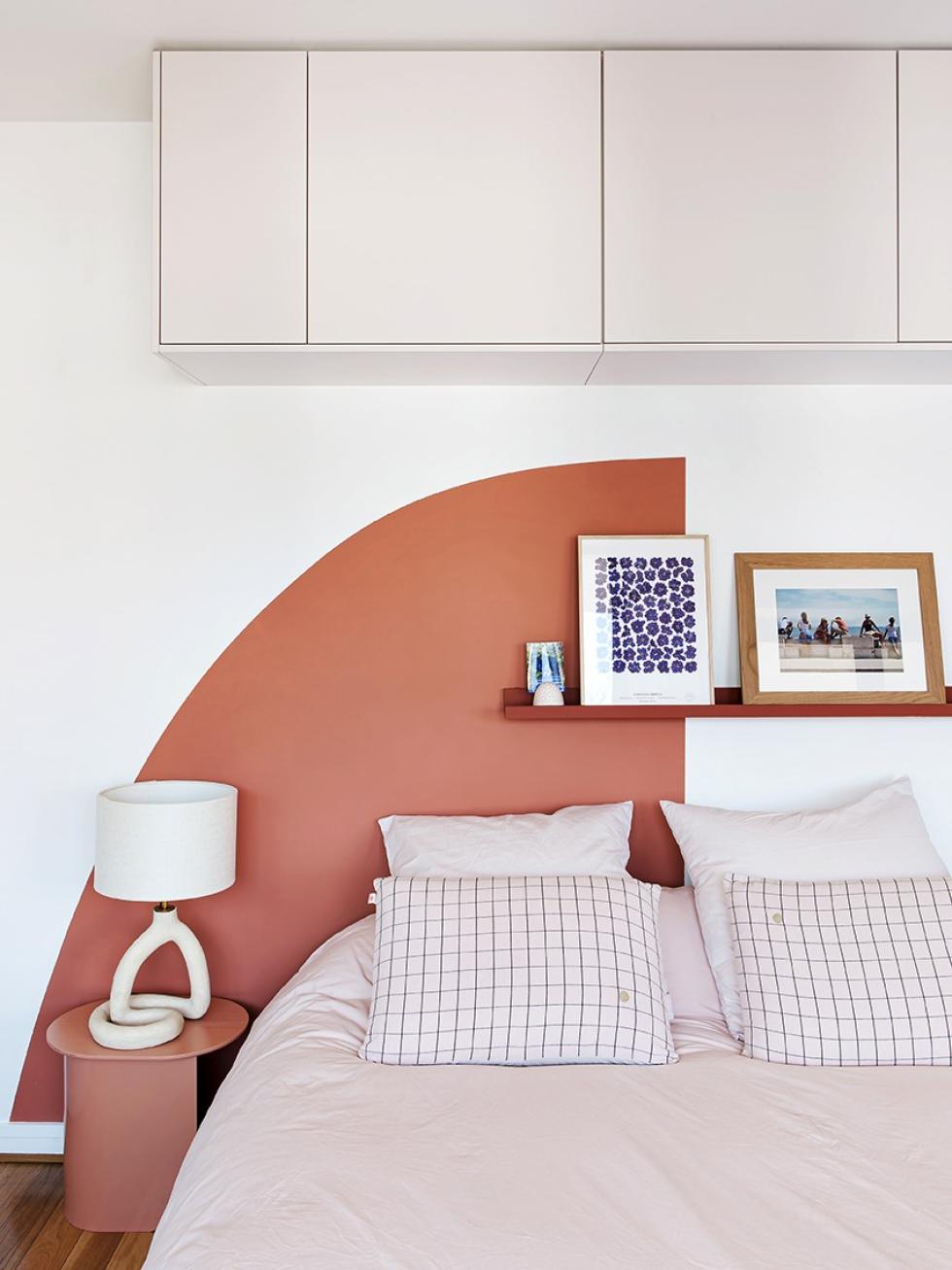 headboard in Red 01 - Terra