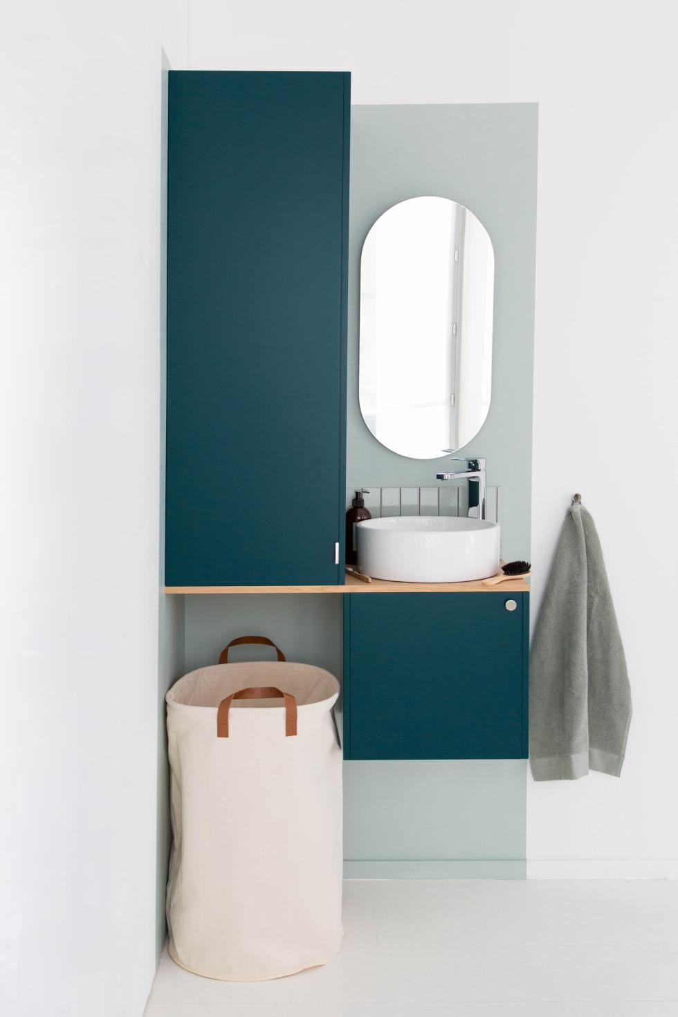 mini vanity unit