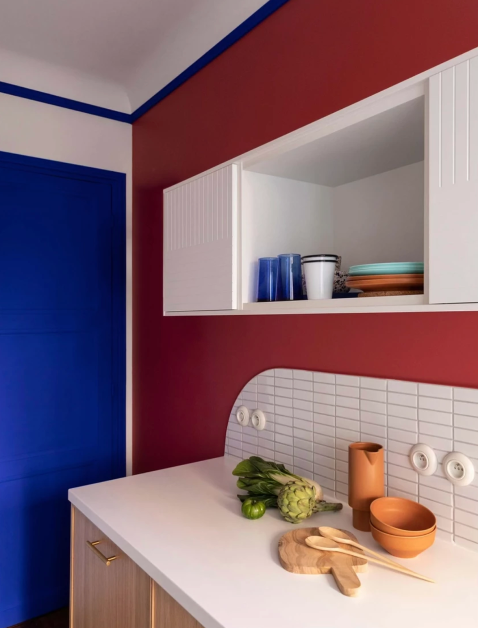 Projekt mit farbigen Wänden von Marn Déco ⓒ Agence Marn Déco