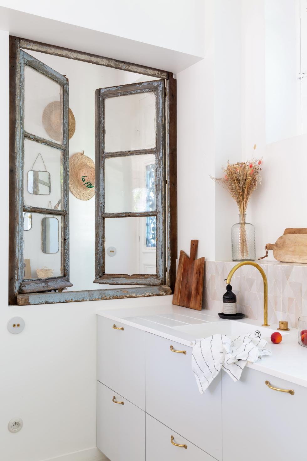 Grey kitchen aged window