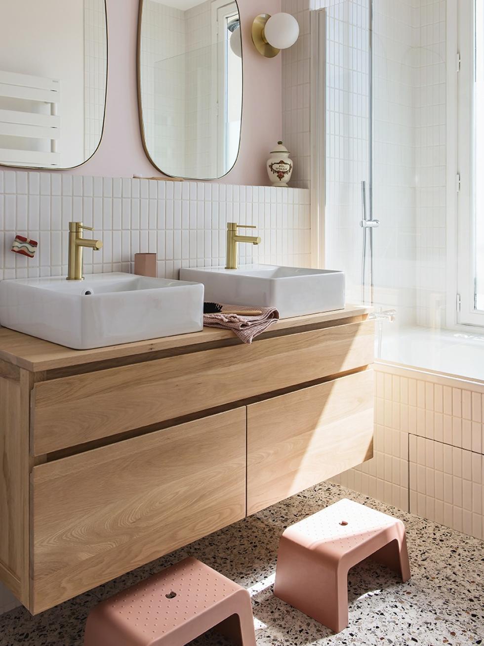 Das Badezimmer von Lucie Socrate - ⓒ Hervé Goluza für Plum Living