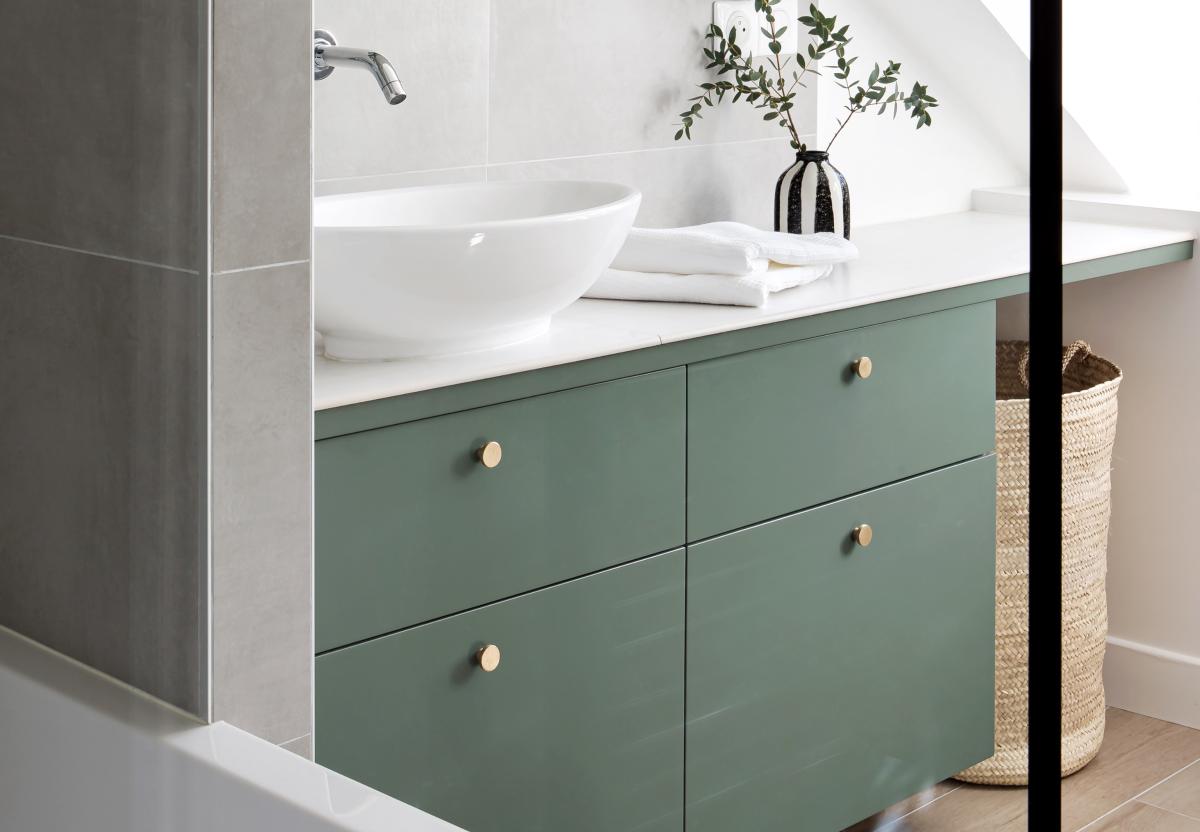bathroom in green 03 - vert de gris