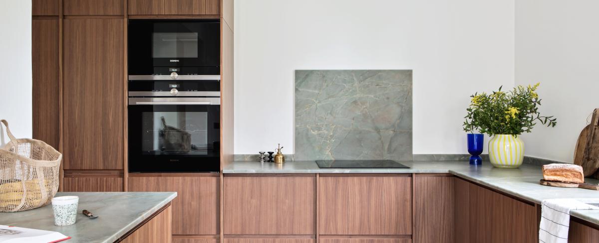 Kitchen in walnut