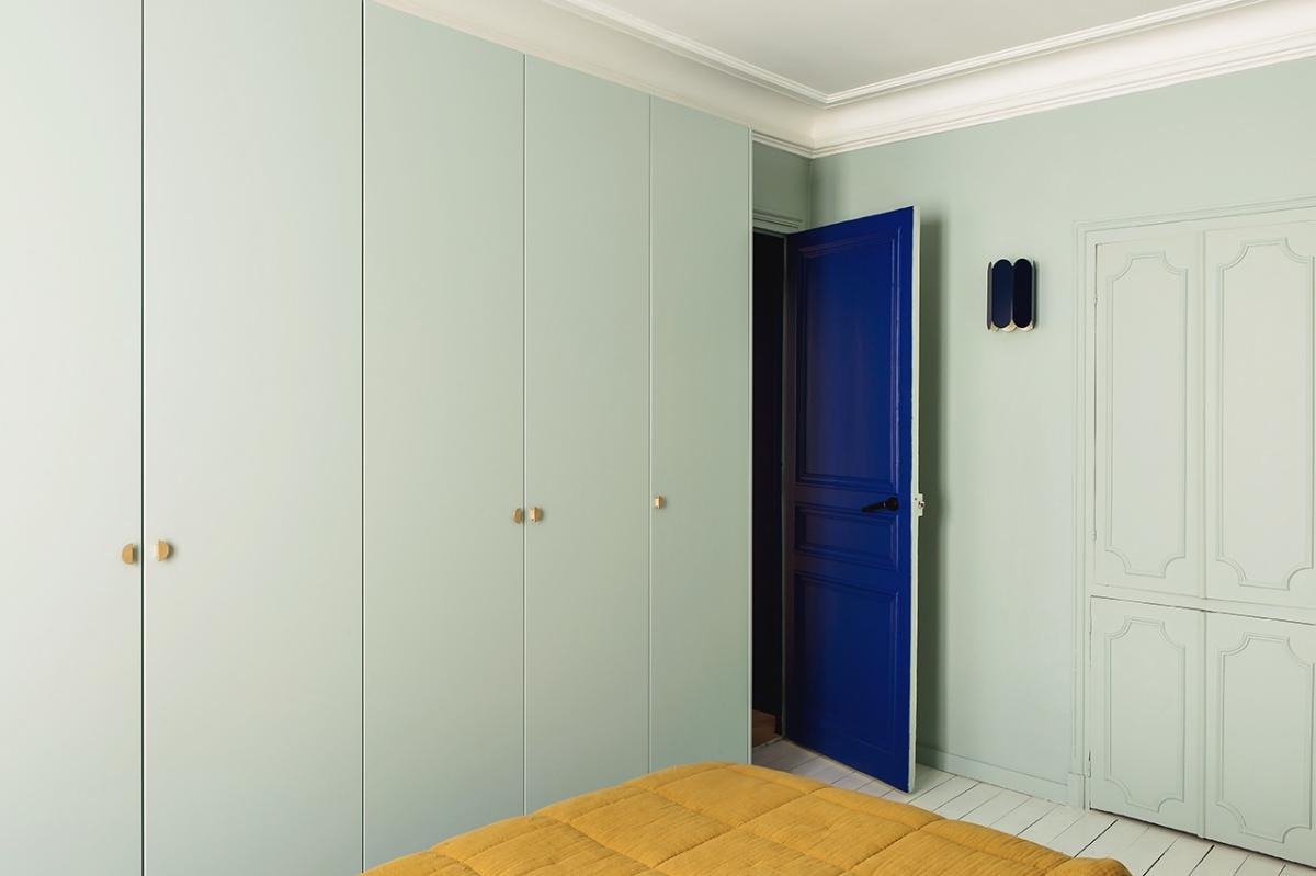 Kleiderschrank in Grün 01 - Amandier grisé
